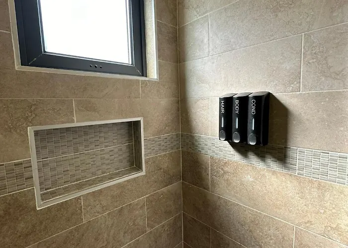 Сasa de vacaciones 2 Bed En-suite, With Pool & Gym