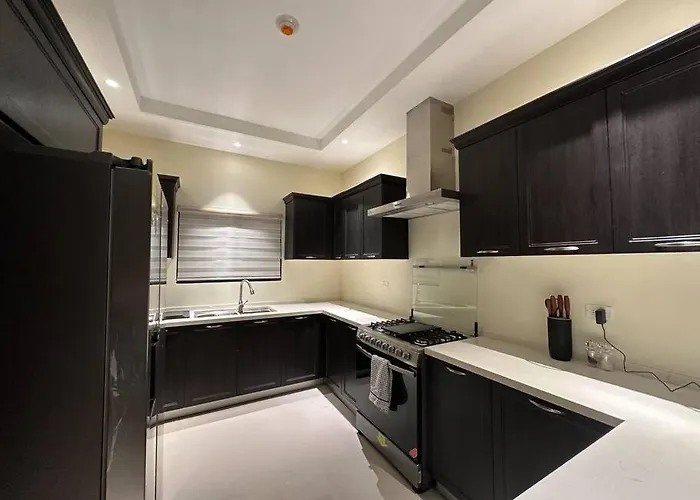 Сasa de vacaciones 2 Bed En-suite, With Pool & Gym Ocho Ríos