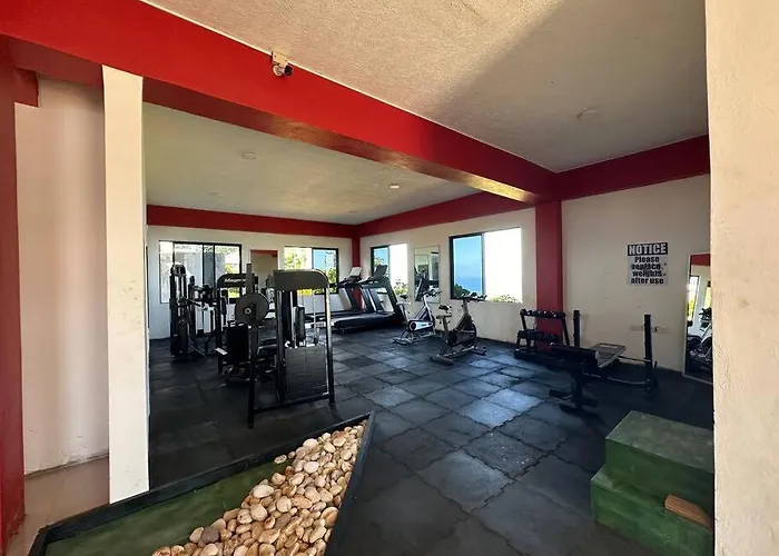 2 Bed En-suite, With Pool & Gym *